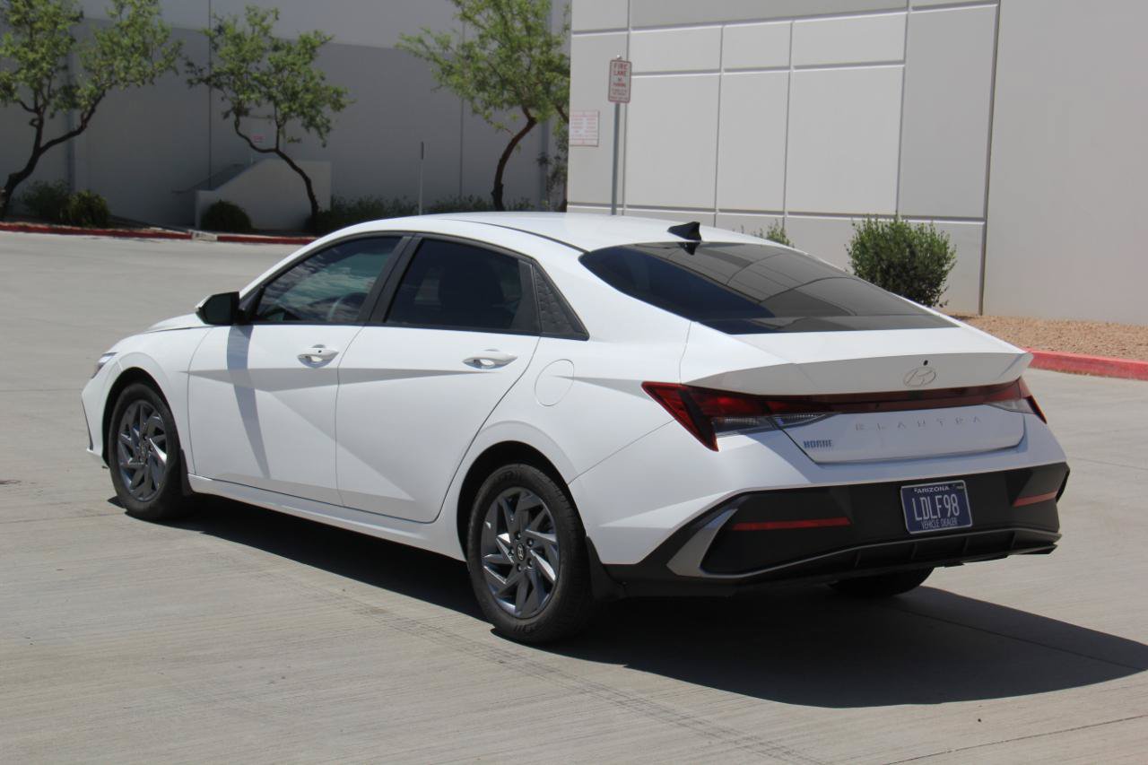 Used 2024 Hyundai Elantra SEL FWD image 7