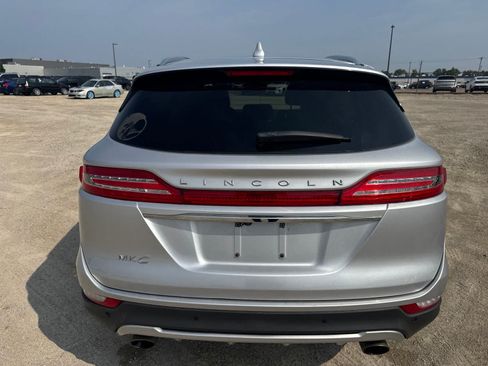 Used 2019 Lincoln MKC Premiere FWD image 9