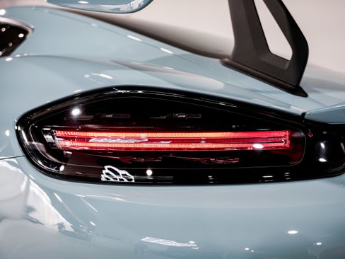Used 2023 Porsche 718 Cayman GT4 RS image 38