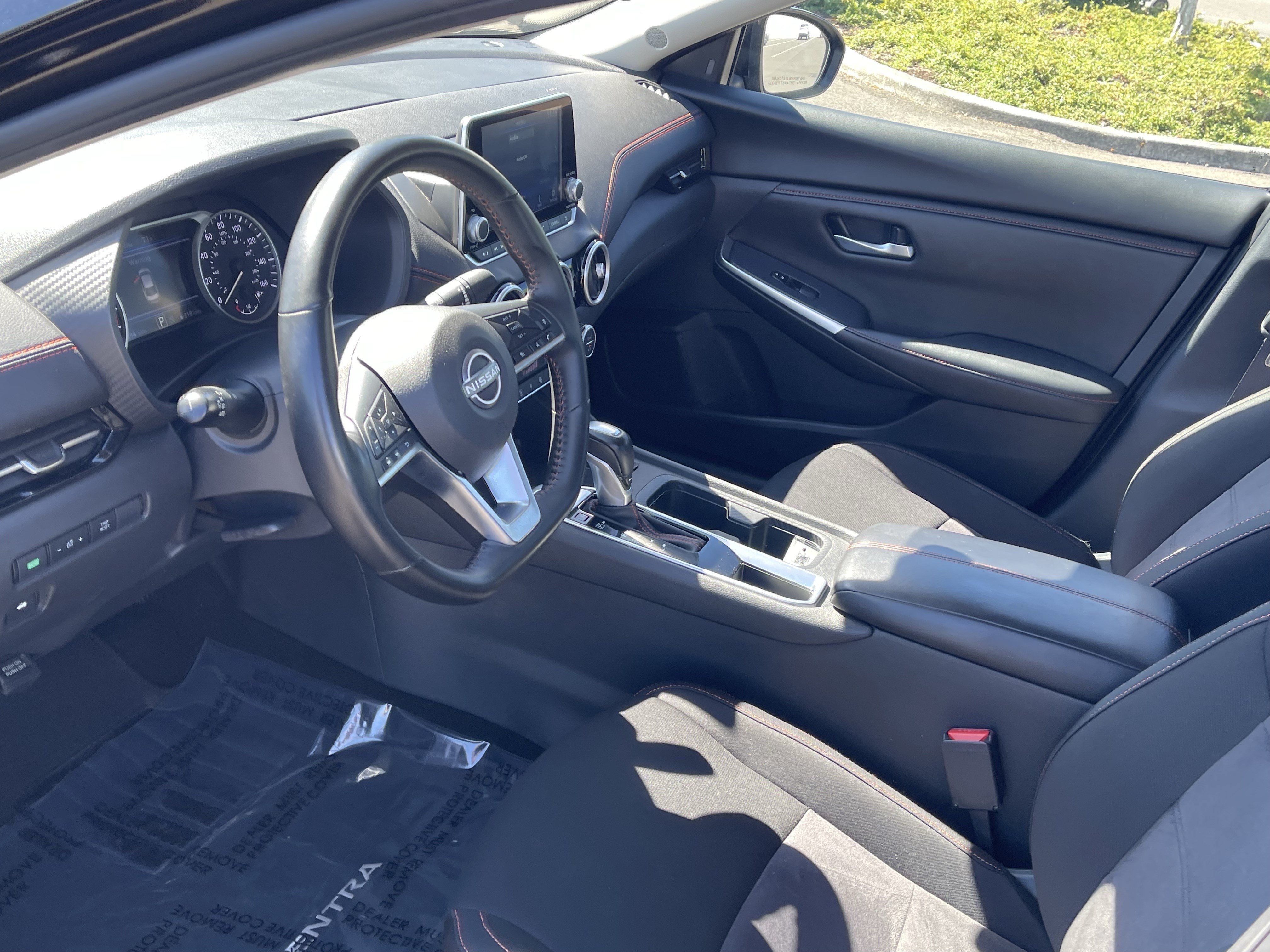 Used 2025 Nissan Sentra SR FWD image 10
