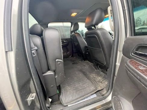 Used 2014 GMC Sierra 2500 Denali w/ Suspension Package, Off-Road image 5