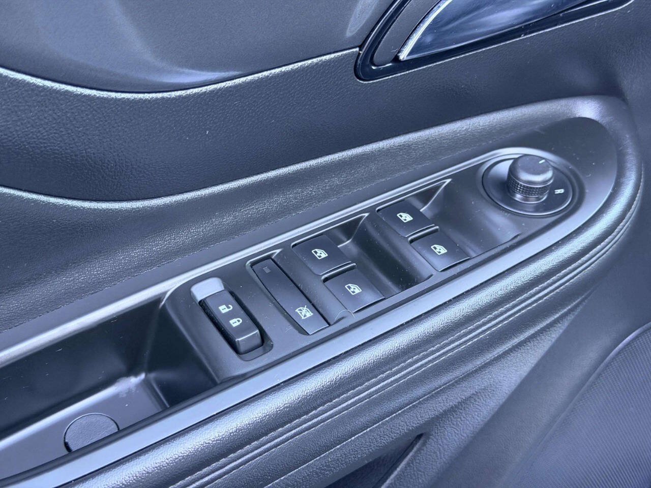 Used 2017 Buick Encore Preferred FWD image 17
