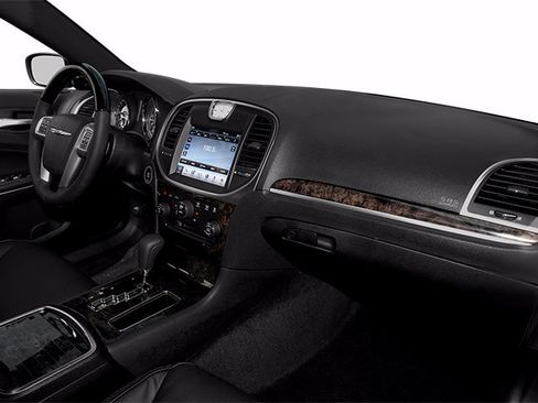 Used 2014 Chrysler 300 RWD image 20
