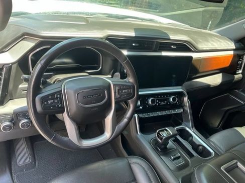 Used 2022 GMC Sierra 1500 Denali AWD/4WD image 6