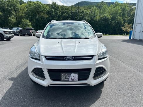 Used 2016 Ford Escape Titanium FWD image 2