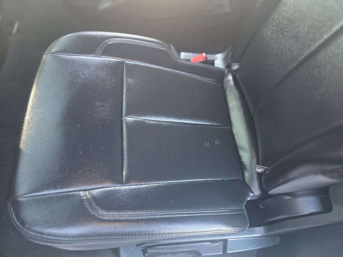 Used 2020 Ford Expedition XLT w/ Equipment Group 202A RWD image 39