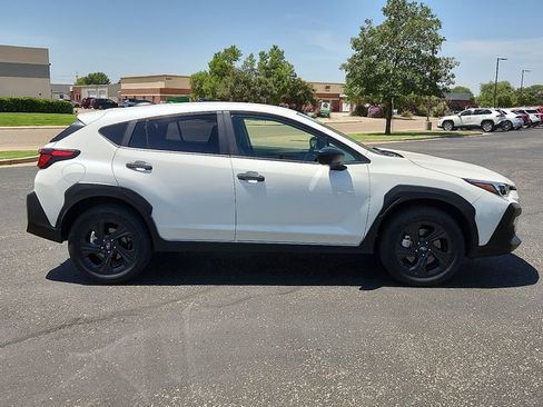 Used 2024 Subaru Crosstrek 2.0i image 5