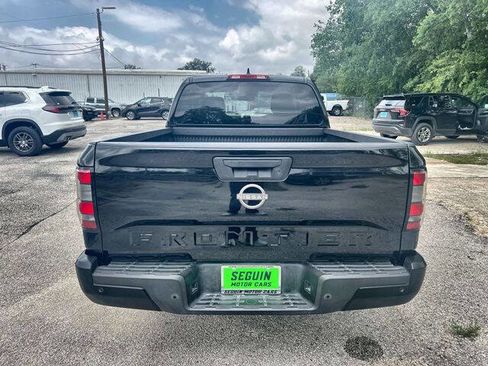 Used 2022 Nissan Frontier S w/ Technology Package RWD image 31