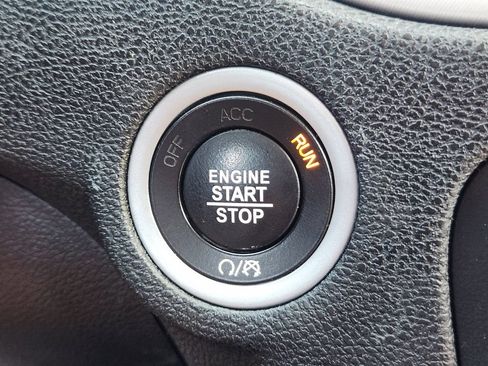 Used 2023 Dodge Charger SXT RWD image 17