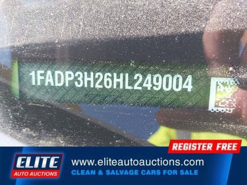 Used 2017 Ford Focus SEL FWD image 17