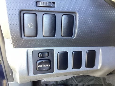 Used 2008 Toyota Tacoma PreRunner RWD image 21