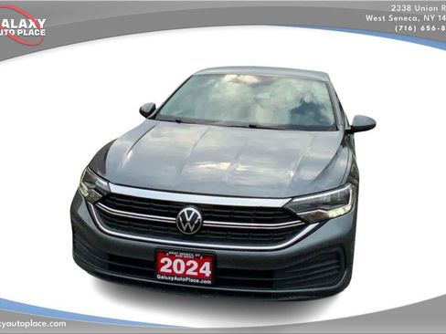 Used 2024 Volkswagen Jetta S FWD image 2