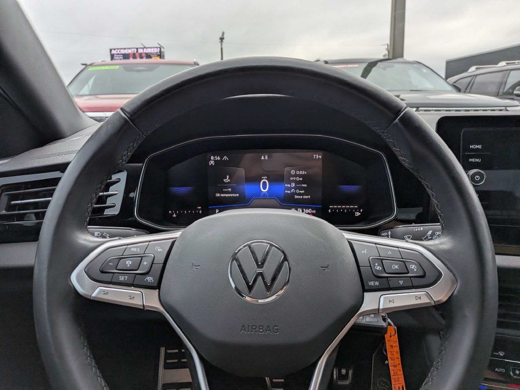 Used 2025 Volkswagen Jetta Sport FWD image 20