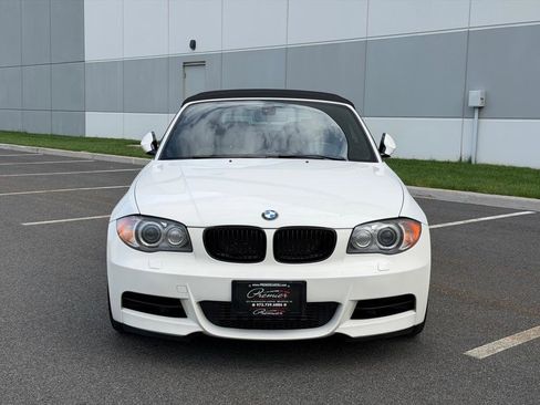 Used 2009 BMW 135i Convertible image 2