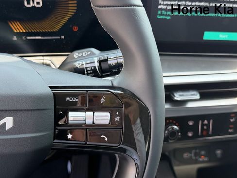 New 2026 Kia Sorento LX FWD image 13