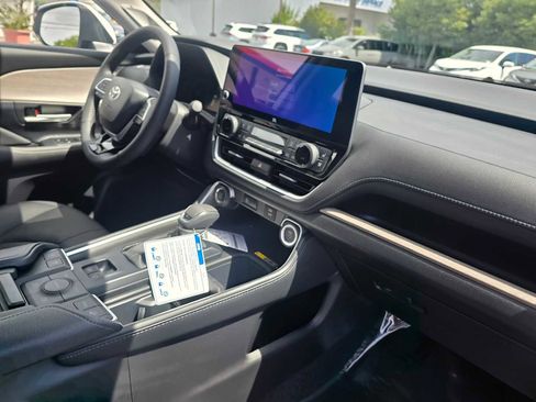 New 2026 Toyota Grand Highlander Limited AWD/4WD image 12