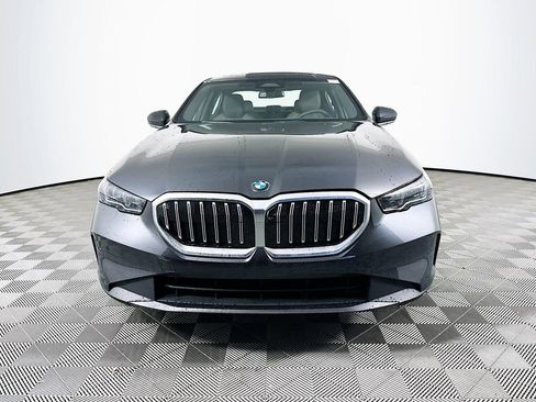 Used 2026 BMW 530i xDrive w/ Premium Package AWD/4WD image 3