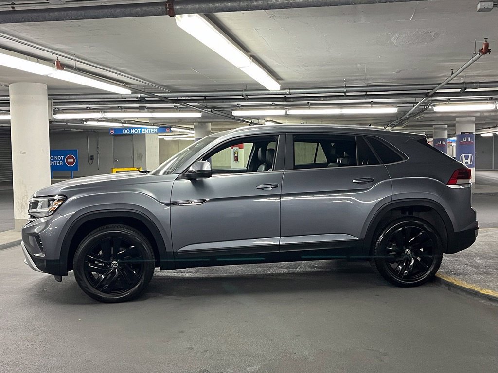 Used 2023 Volkswagen Atlas Cross Sport SE w/ Black Wheel Package AWD/4WD image 33