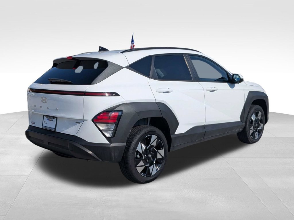Used 2024 Hyundai Kona SEL AWD/4WD image 4