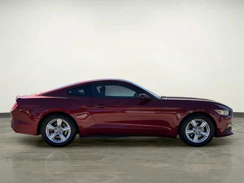 Used 2015 Ford Mustang Coupe image 12