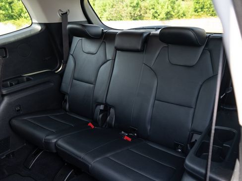 Used 2020 Kia Telluride S w/ S 8 Passenger Seating Package FWD image 20