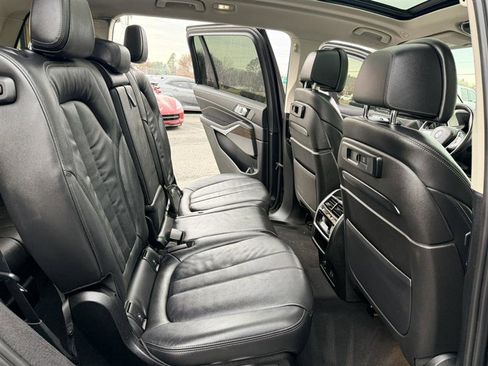 Used 2020 BMW X7 xDrive40i w/ Parking Assistance Package image 19