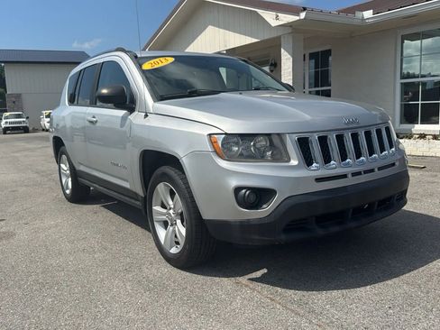 Used 2013 Jeep Compass Sport FWD image 7