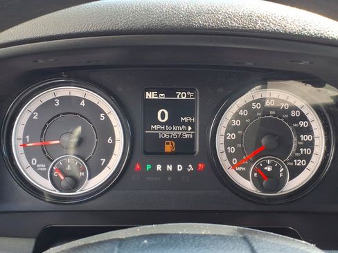 Used 2021 RAM 1500 Classic SLT AWD/4WD image 22