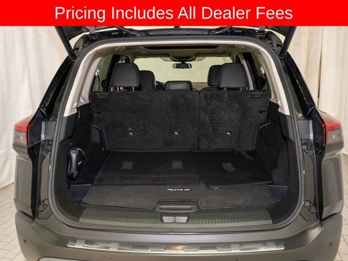 Certified 2023 Nissan Rogue SV w/ SV Premium B Package FWD image 5