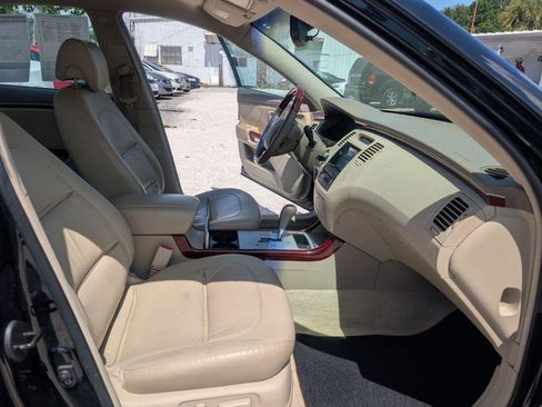 Used 2006 Hyundai Azera Limited FWD image 13