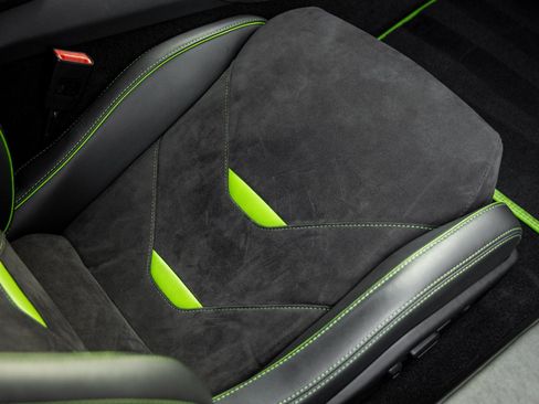 Used 2021 Lamborghini Huracan EVO image 36