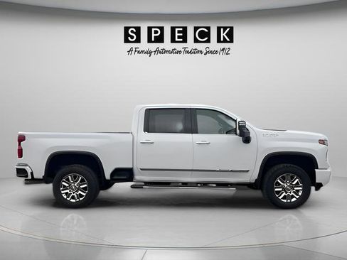Used 2024 Chevrolet Silverado 3500 High Country w/ High Country Premium Package image 7