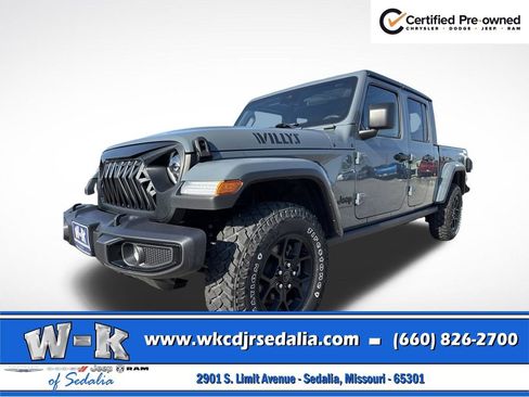 Certified 2025 Jeep Gladiator Sport AWD/4WD image 15