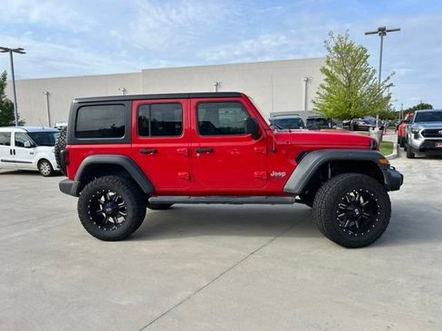 Used 2020 Jeep Wrangler Unlimited Sport S AWD/4WD image 2