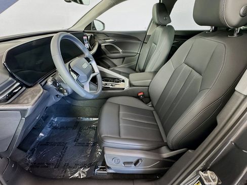 New 2025 Audi Q5 Premium image 18