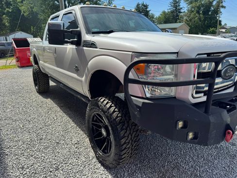 Used 2016 Ford F250 Lariat w/ Lariat Ultimate Package AWD/4WD image 4