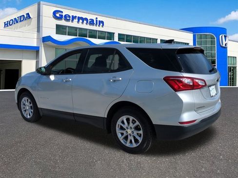 Used 2019 Chevrolet Equinox LS w/ LS Convenience Package image 7