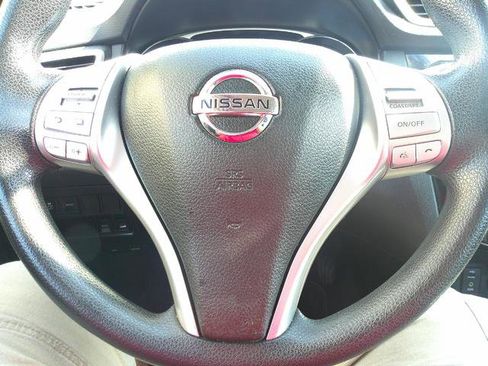 Used 2014 Nissan Rogue SV image 9