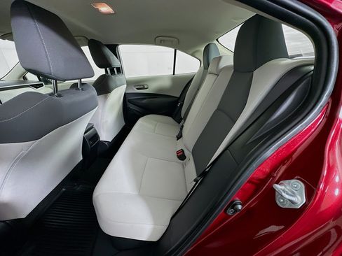 Used 2022 Toyota Corolla LE image 27
