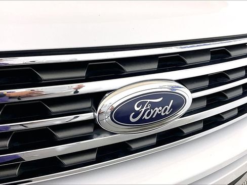 Used 2021 Ford Expedition XLT RWD image 24