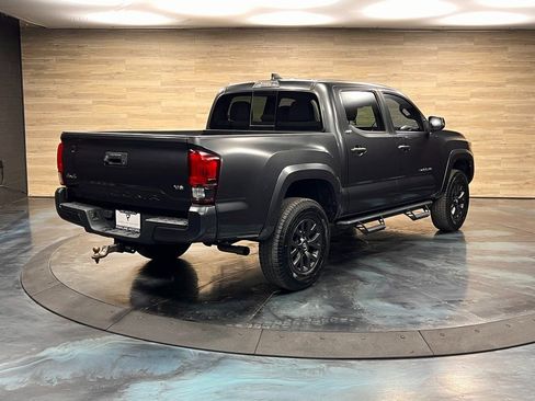 Used 2020 Toyota Tacoma SR5 image 8