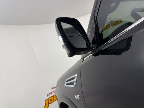 Used 2022 Nissan Armada SL RWD image 13