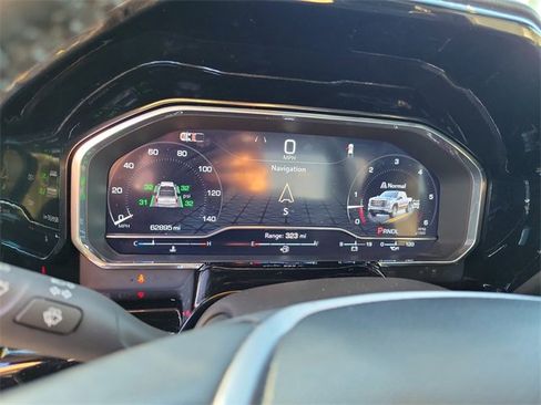 Used 2024 GMC Sierra 1500 SLT image 19