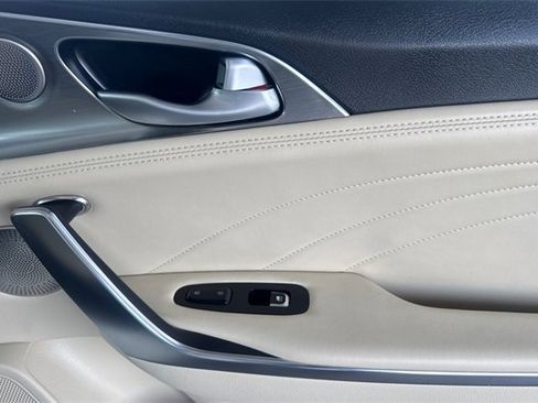 Used 2022 Kia Stinger GT2 image 20