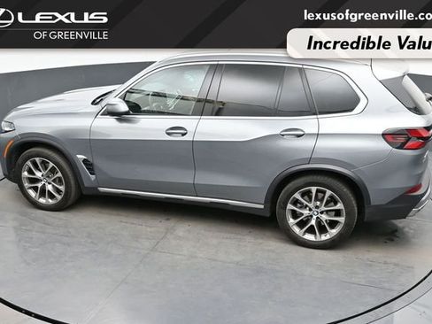 Used 2024 BMW X5 xDrive40i w/ Parking Assistance Package image 49