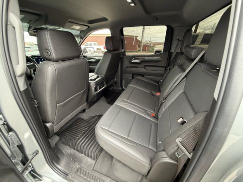 Used 2024 Chevrolet Silverado 1500 LTZ image 22