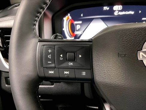 Used 2026 Nissan Rogue Platinum AWD/4WD image 18