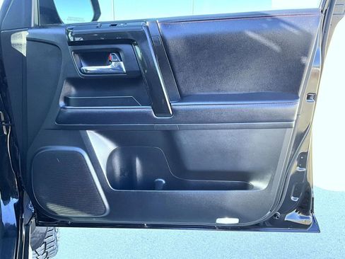 Used 2019 Toyota 4Runner TRD Off-Road Premium image 17