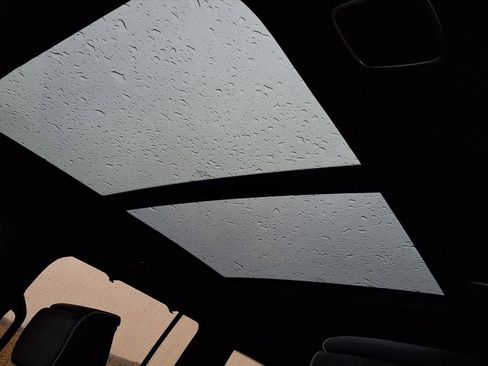 Used 2023 Jeep Grand Wagoneer Series II image 5