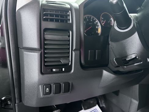Used 2014 Nissan Titan S w/ S Popular Equipment Package RWD image 30